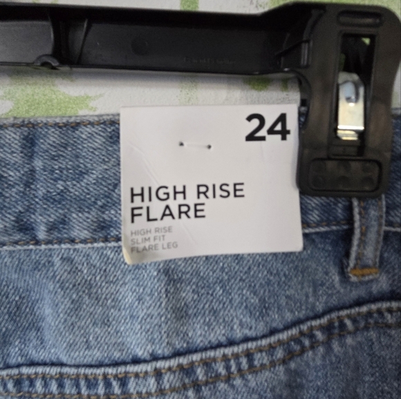 Embellished Slim Fit Flared Blue Jeans - Picture 4 of 10